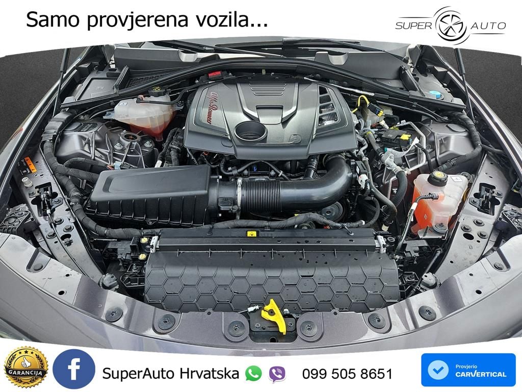 Alfa Romeo Giulia 2.0 Turbo (280 KS) Q4 Automatic LED+GR SJED+ACC