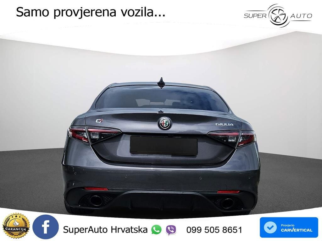 Alfa Romeo Giulia 2.0 Turbo (280 KS) Q4 Automatic LED+GR SJED+ACC