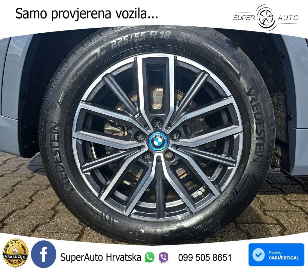 BMW iX1 68 kWh (313 KS) xDrive30 LED+GR SJED+ACC