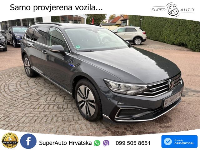 Volkswagen Passat Variant GTE 1.4 TSI (218 KS) DSG LED+ACC