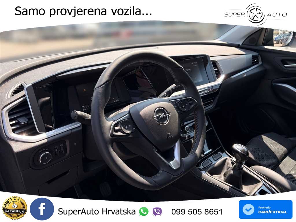 Opel Grandland 1.2i Turbo (130 KS)