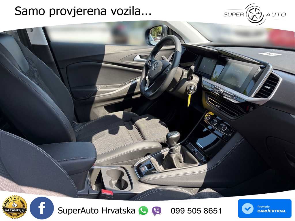 Opel Grandland 1.2i Turbo (130 KS)