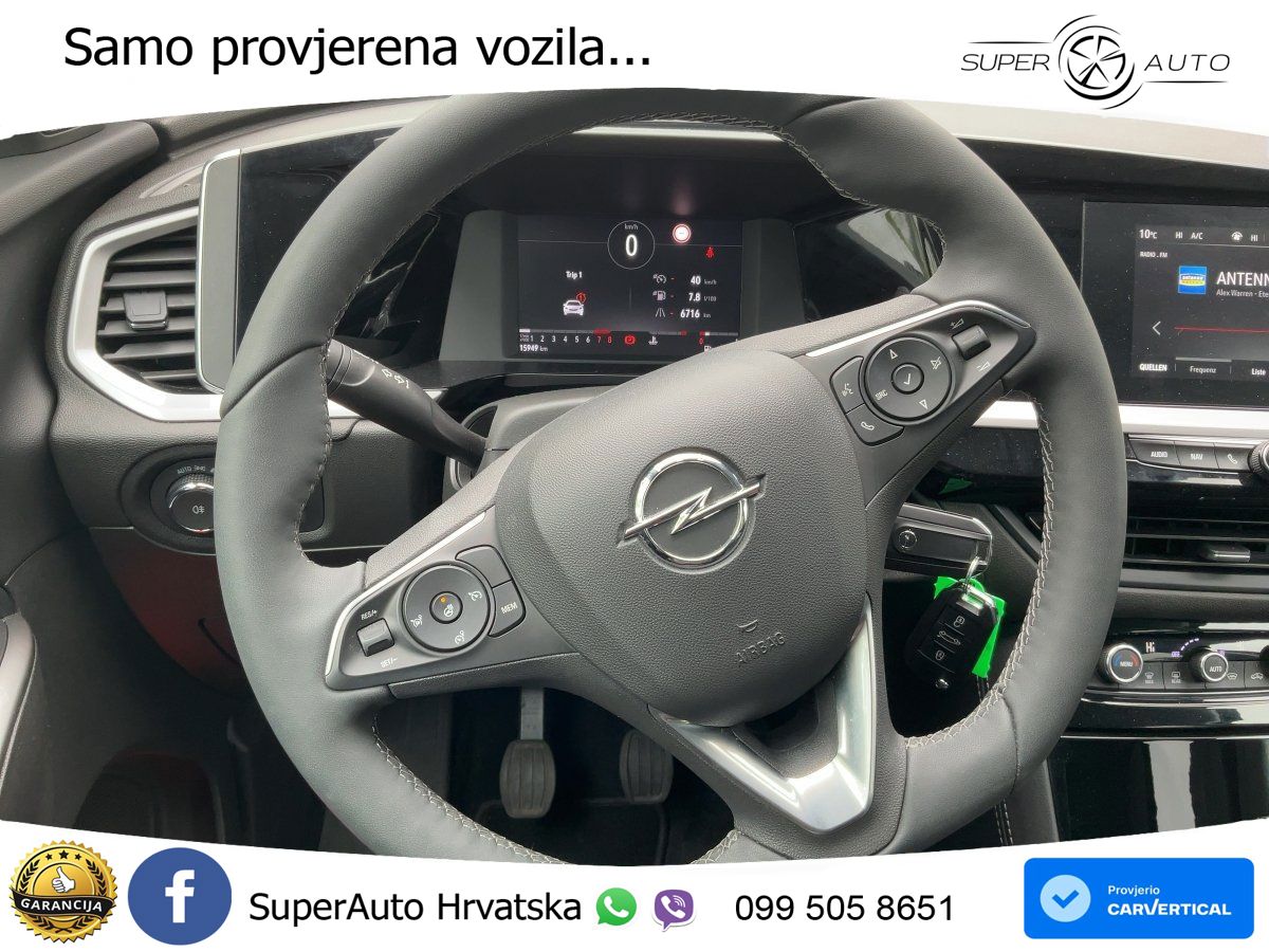 Opel Grandland 1.2i Turbo (130 KS) LED+GR SJED+ACC