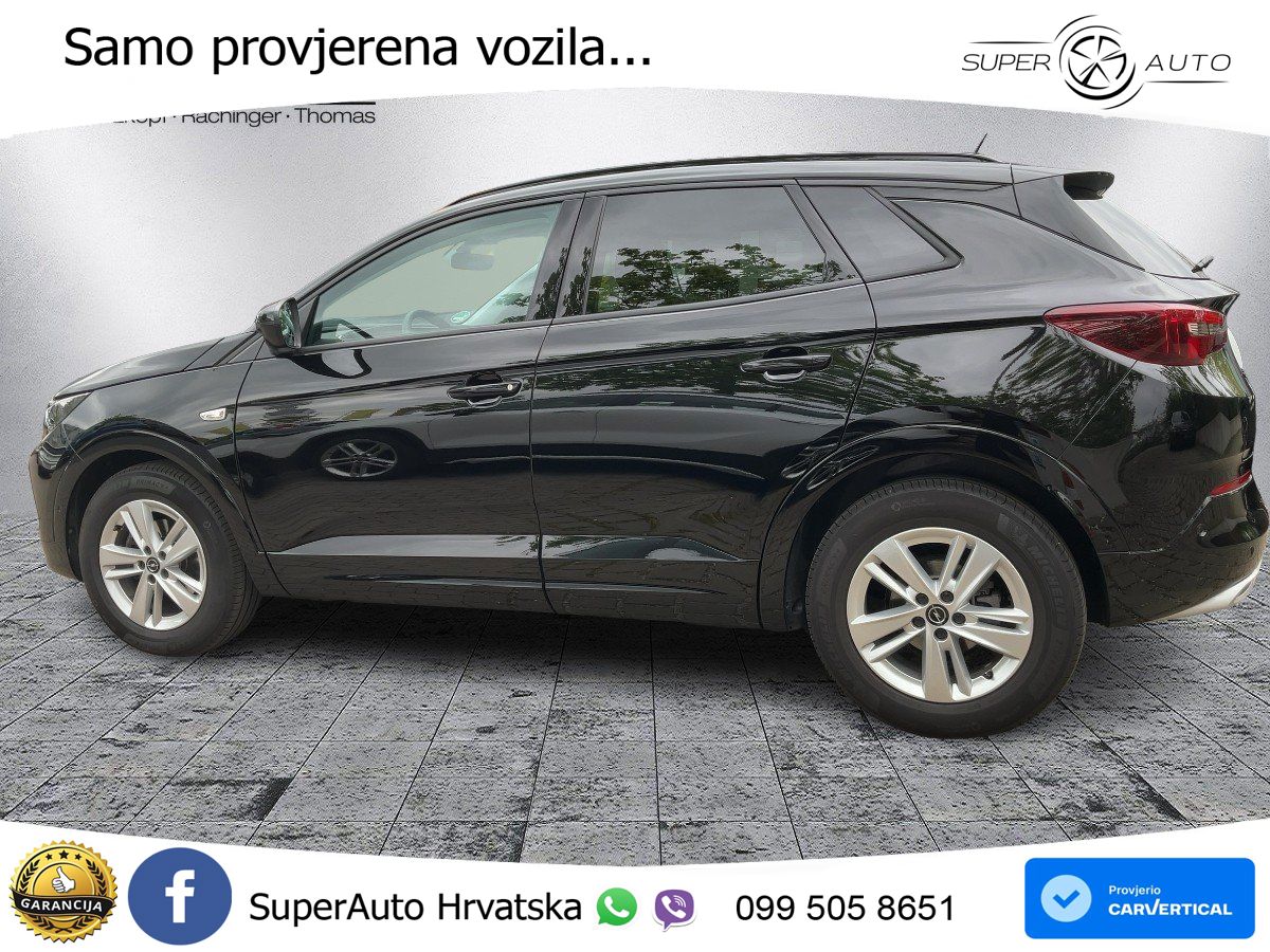 Opel Grandland 1.2i Turbo (130 KS) LED+GR SJED+ACC