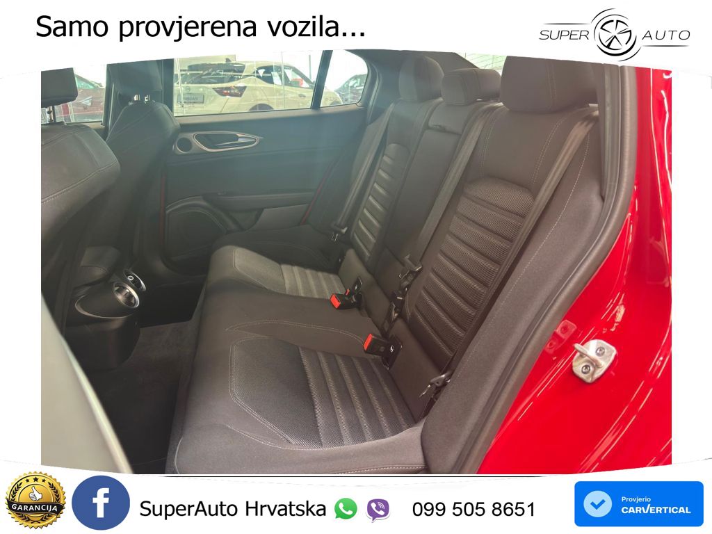 Alfa Romeo Giulia 2.0 Turbo (280 KS) Q4 Automatic LED+ACC