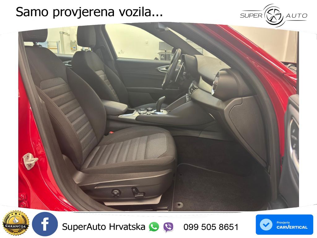 Alfa Romeo Giulia 2.0 Turbo (280 KS) Q4 Automatic LED+ACC