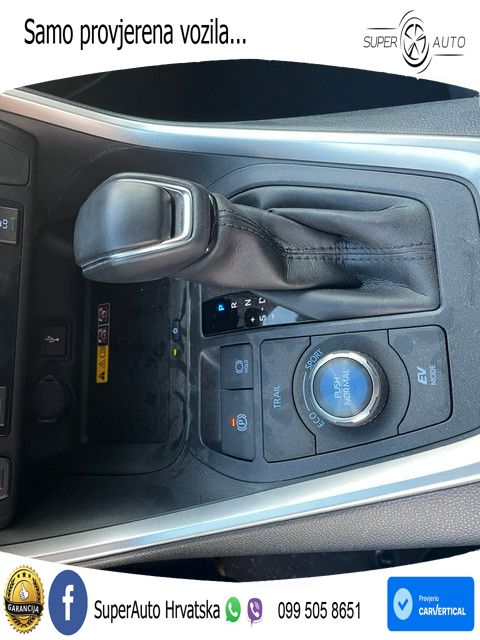 Toyota RAV4 2.5 (222 KS) Hybrid E-Four e-CVT LED+GR SJED+ACC