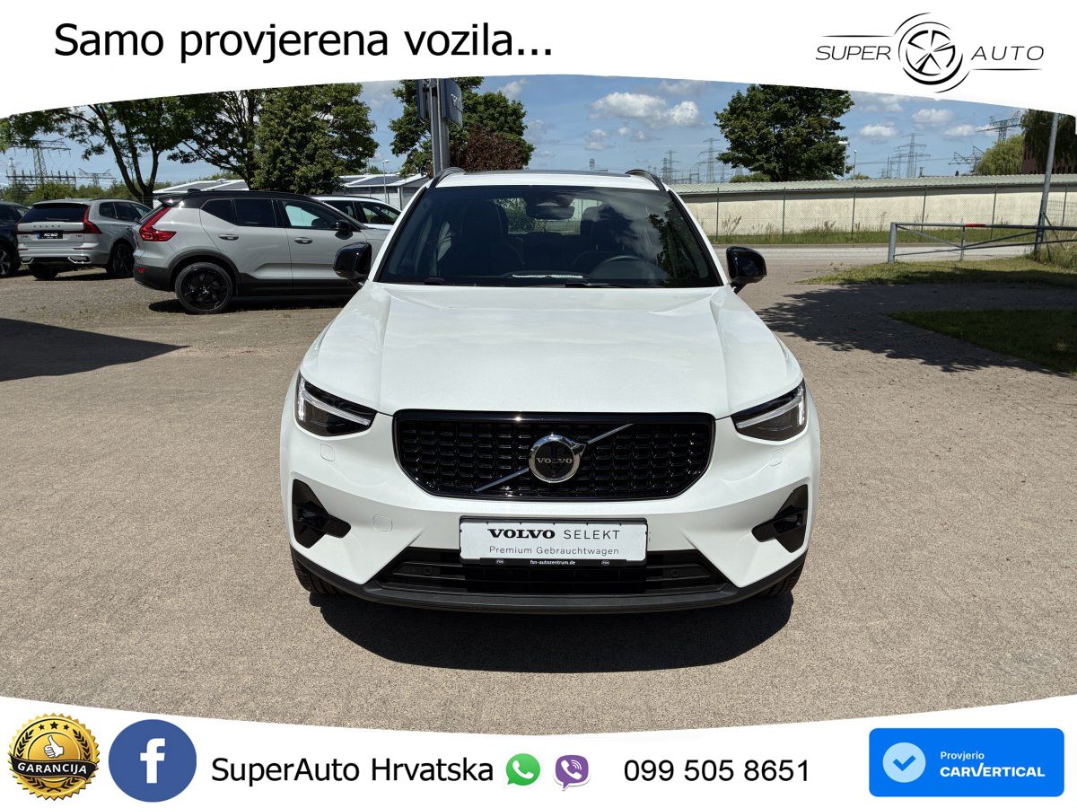 Volvo XC40 2.0 B4 197 KS Automatic ACC+GR SJED+360+PANO