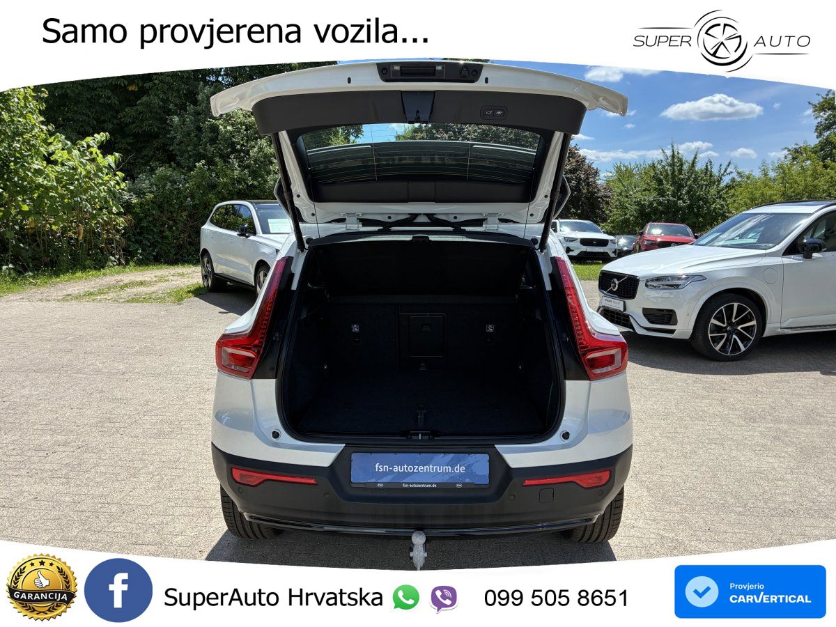 Volvo XC40 2.0 B4 197 KS Automatic ACC+GR SJED+360+PANO