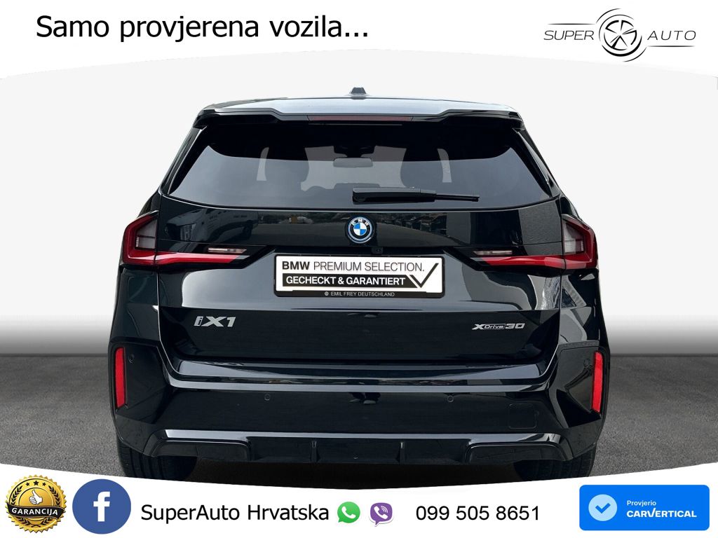 BMW iX1 68 kWh (313 KS) xDrive30 LED+GR SJED+ACC