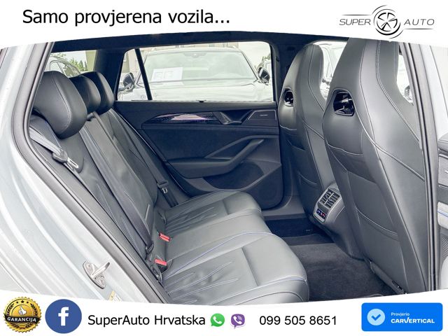 Volkswagen Passat Variant 1.5 TSI (204 KS) eHybrid DSG R-Line LED+GR SJED+ACC
