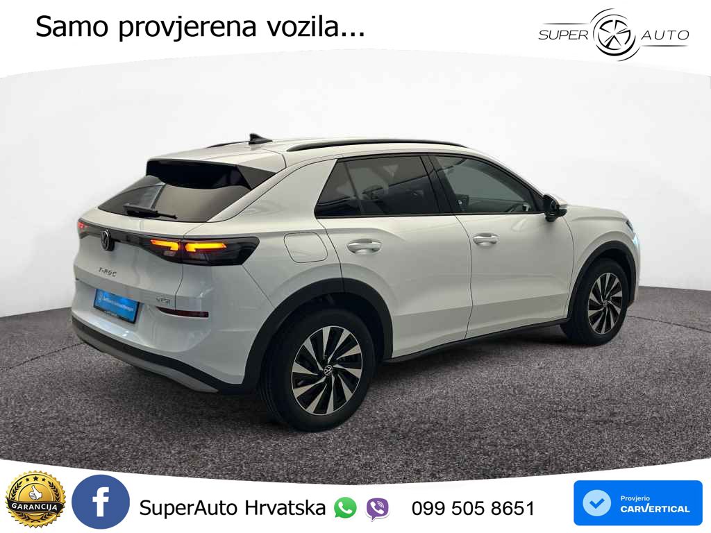 Volkswagen T-Roc 1.5 eTSI (116 KS)  DSG LED+GR SJED+ACC