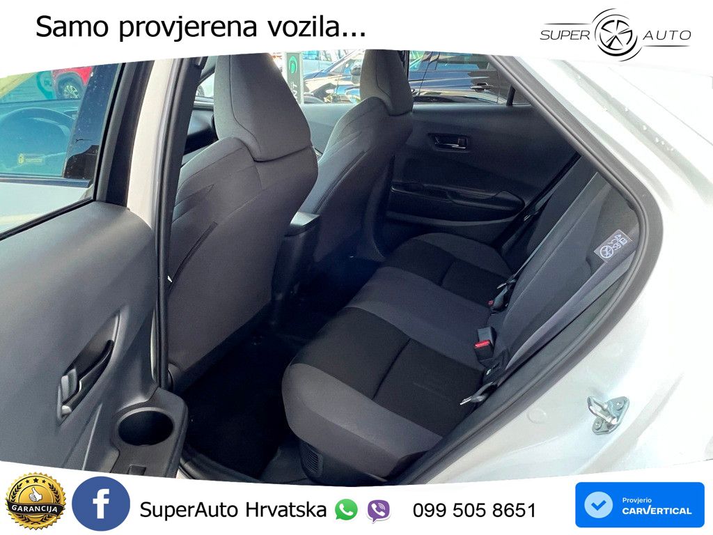 Toyota C-HR 2.0 (223 KS) PHEV e-CVT Teamplayer LED+GR SJED+ACC
