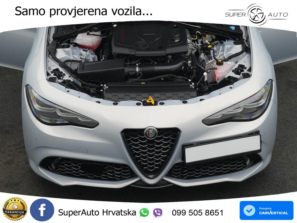 Alfa Romeo Giulia 2.0 Turbo (280 KS) Q4 Automatic LED+GR SJED+ACC