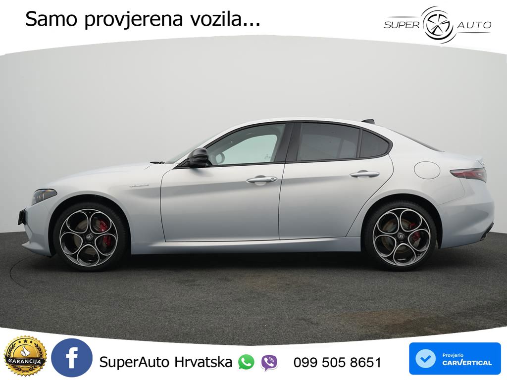 Alfa Romeo Giulia 2.0 Turbo (280 KS) Q4 Automatic LED+GR SJED+ACC