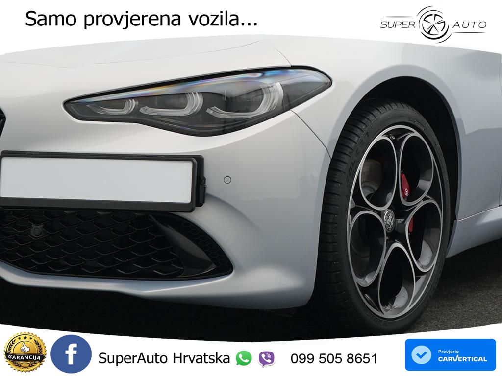 Alfa Romeo Giulia 2.0 Turbo (280 KS) Q4 Automatic LED+GR SJED+ACC