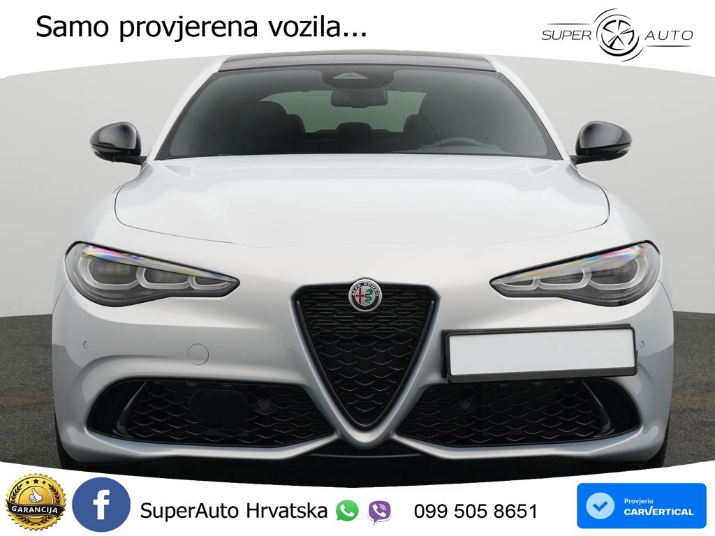 Alfa Romeo Giulia 2.0 Turbo (280 KS) Q4 Automatic LED+GR SJED+ACC
