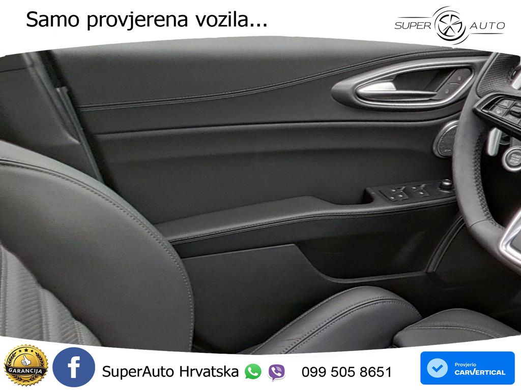 Alfa Romeo Giulia 2.0 Turbo (280 KS) Q4 Automatic LED+GR SJED+ACC