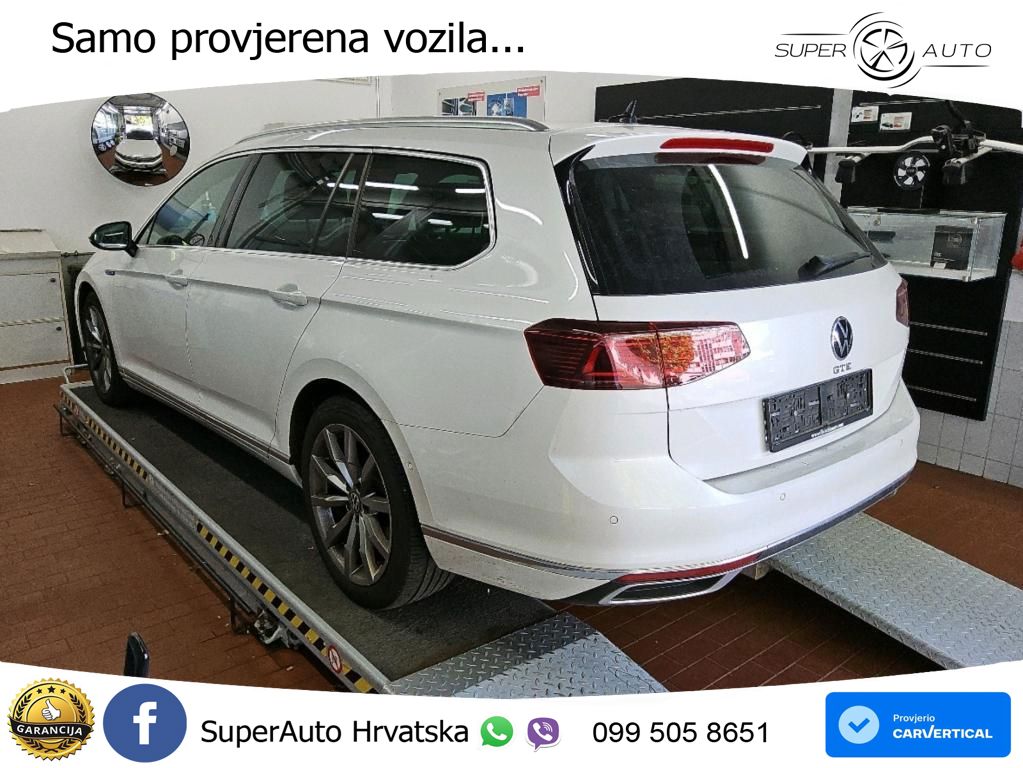 Volkswagen Passat Variant GTE 1.4 TSI (218 KS) DSG LED+GR SJED+ACC