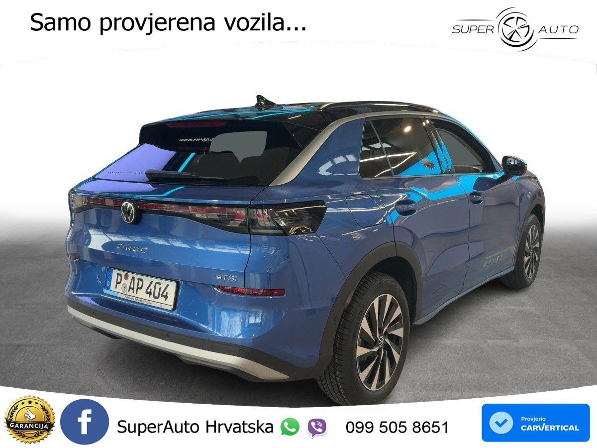 Volkswagen T-Roc 1.5 eTSI (150 KS)  DSG LED+GR SJED+ACC