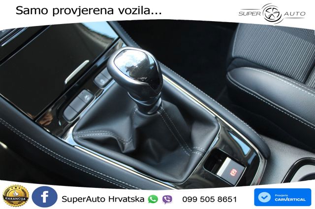 Opel Grandland 1.2i Turbo (130 KS)