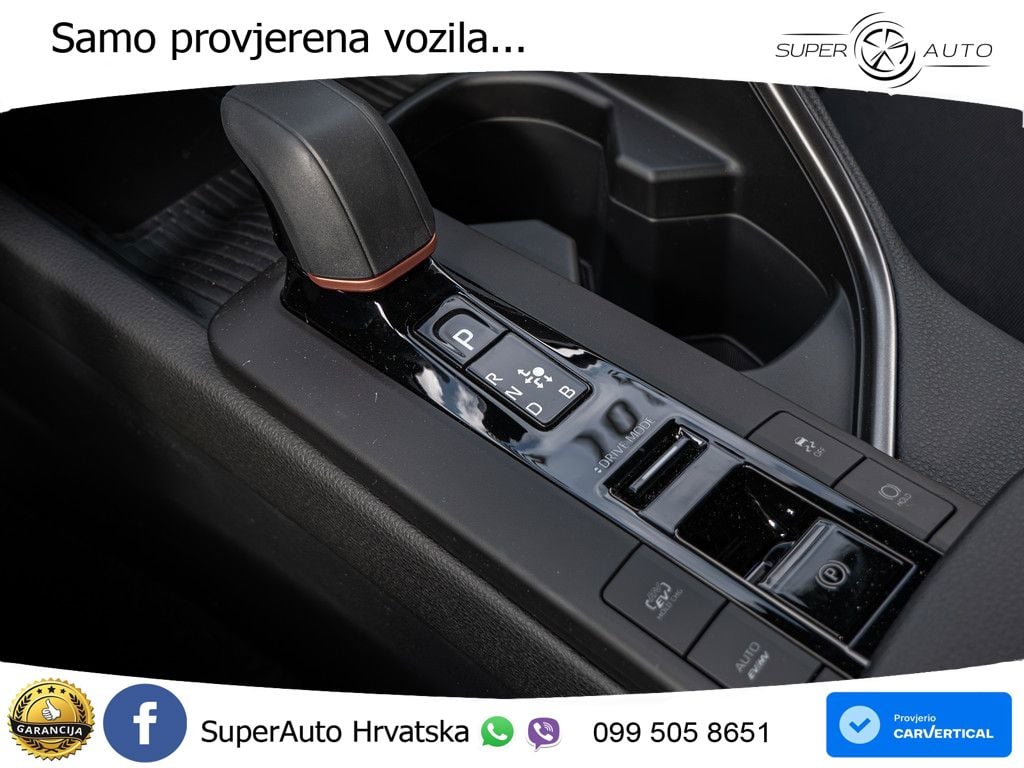 Toyota C-HR 2.0 (223 KS) PHEV e-CVT Teamplayer LED+GR SJED+ACC
