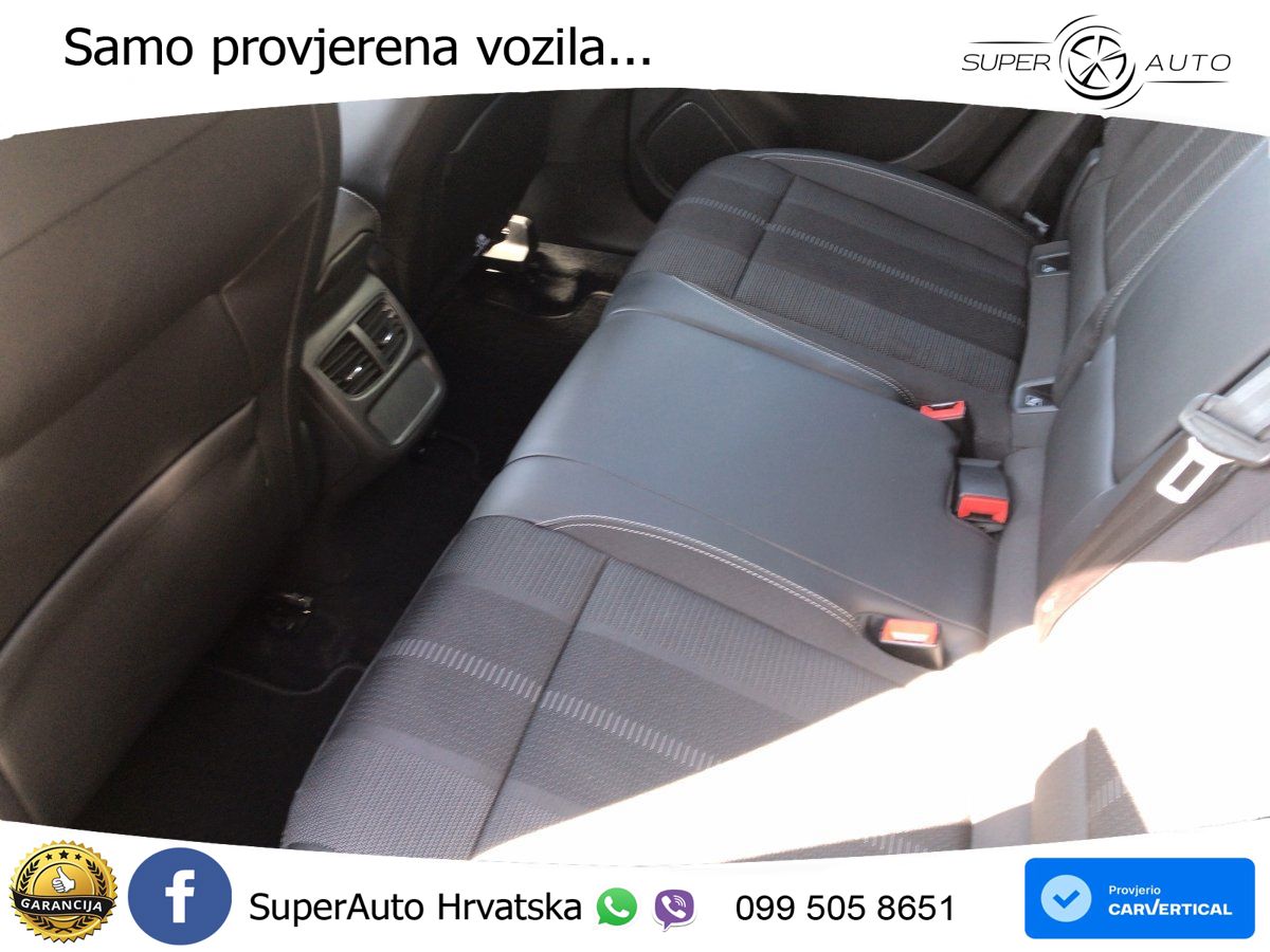 Opel Grandland 1.2i Turbo (130 KS)