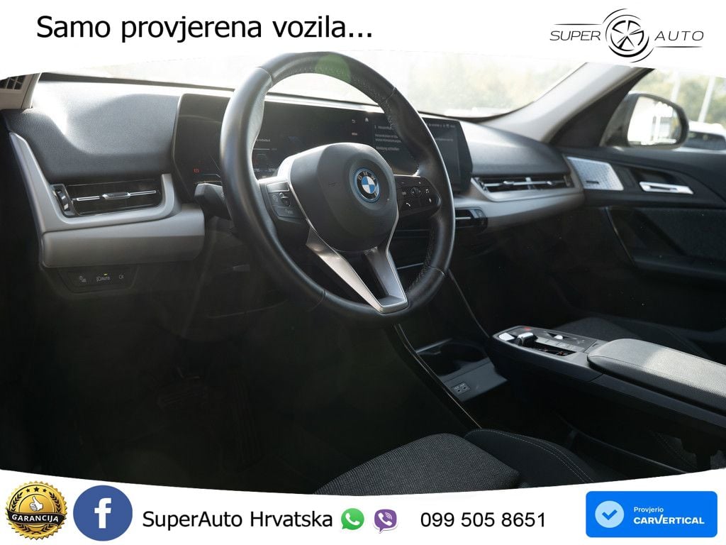 BMW iX1 68 kWh (313 KS) xDrive30