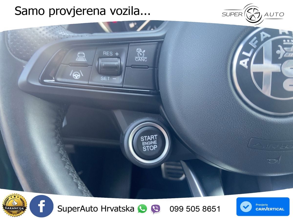 Alfa Romeo Giulia 2.0 Turbo (280 KS) Q4 Automatic LED+GR SJED+ACC