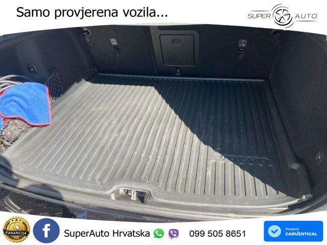 Volvo XC60 T8 AWD Geartronic LED+GR SJED+ACC
