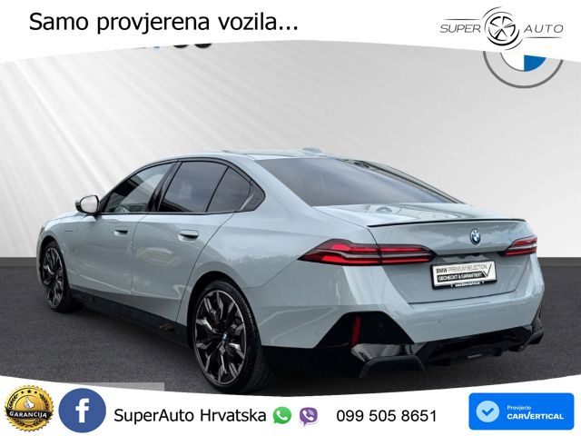 BMW 550e (489 KS) xDrive Steptronic LED+GR SJED+ACC
