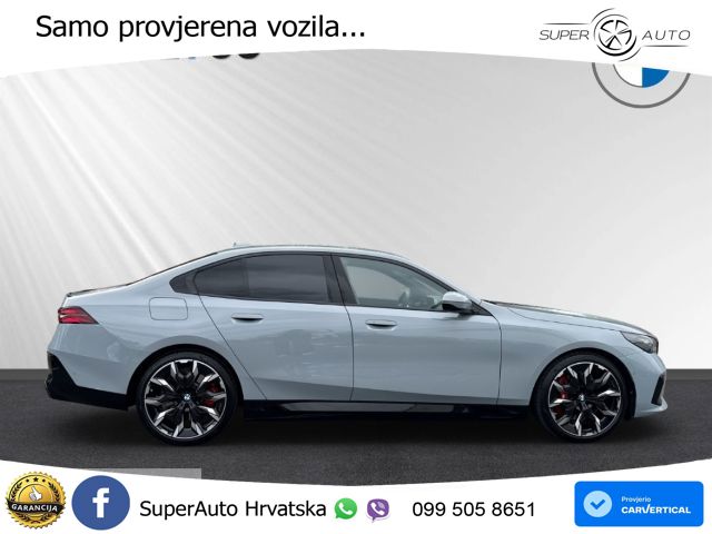 BMW 550e (489 KS) xDrive Steptronic LED+GR SJED+ACC