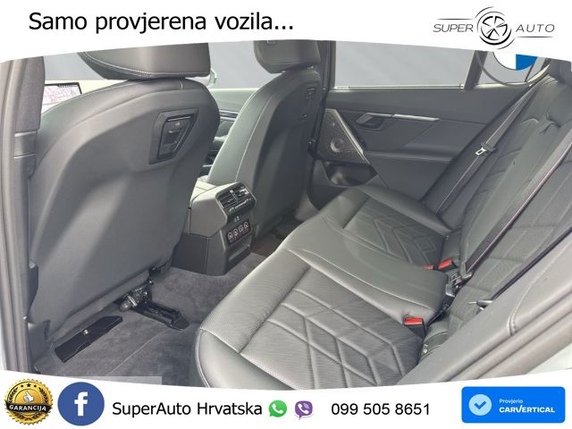 BMW 550e (489 KS) xDrive Steptronic LED+GR SJED+ACC