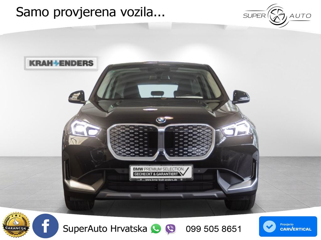 BMW iX1 68 kWh (313 KS) xDrive30 LED+GR SJED+ACC