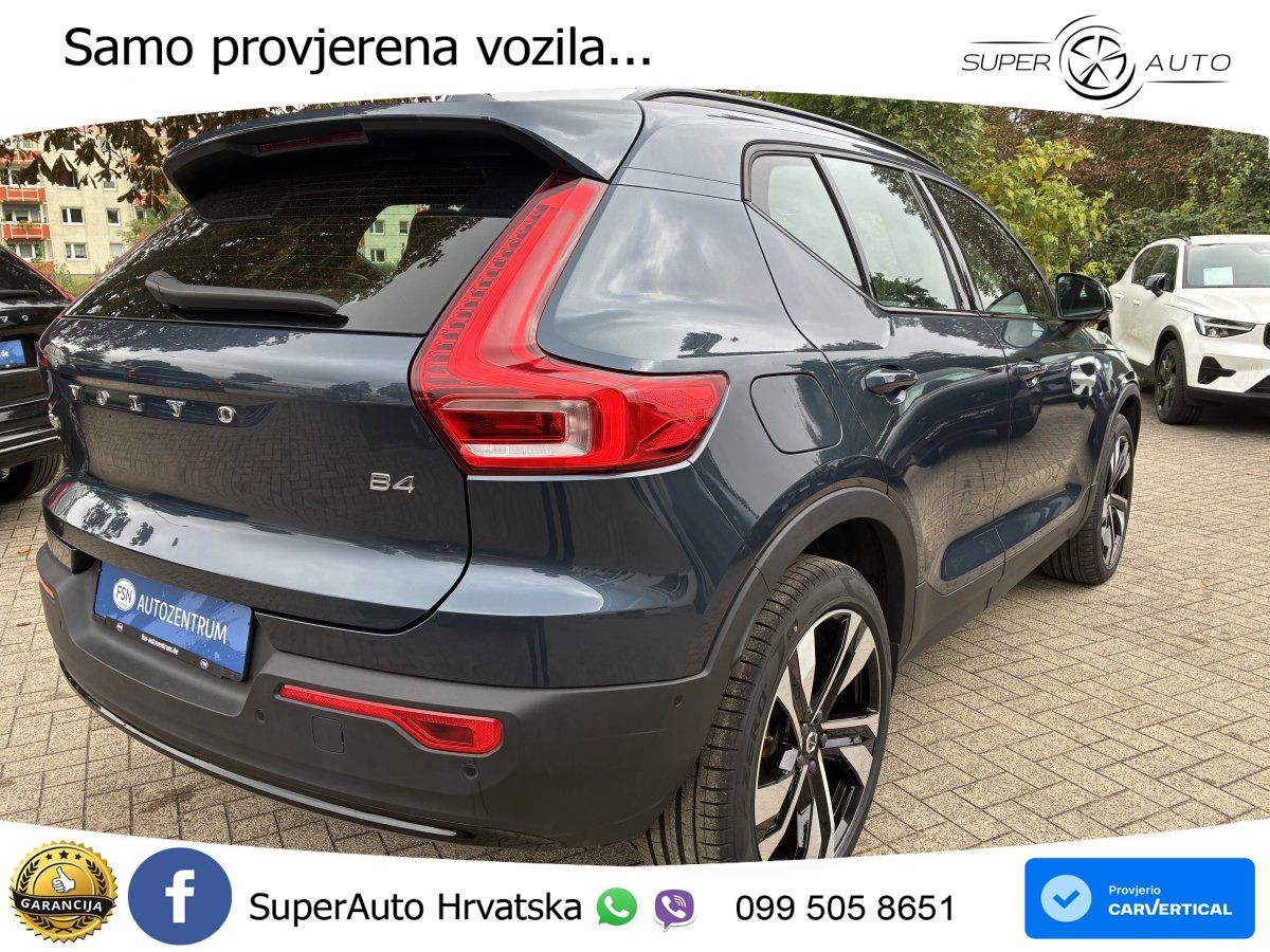 Volvo XC40 2.0 B4 197 KS Automatic ACC+GR SJED+360+PANO
