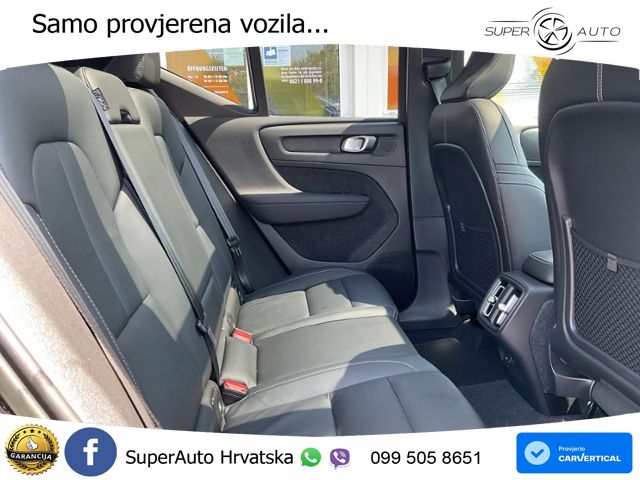 Volvo XC40 2.0 B4 AWD 197 KS Automatic ACC+GR SJED+360+PANO