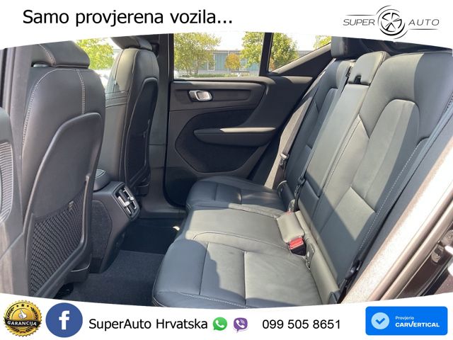Volvo XC40 2.0 B4 AWD 197 KS Automatic ACC+GR SJED+360+PANO