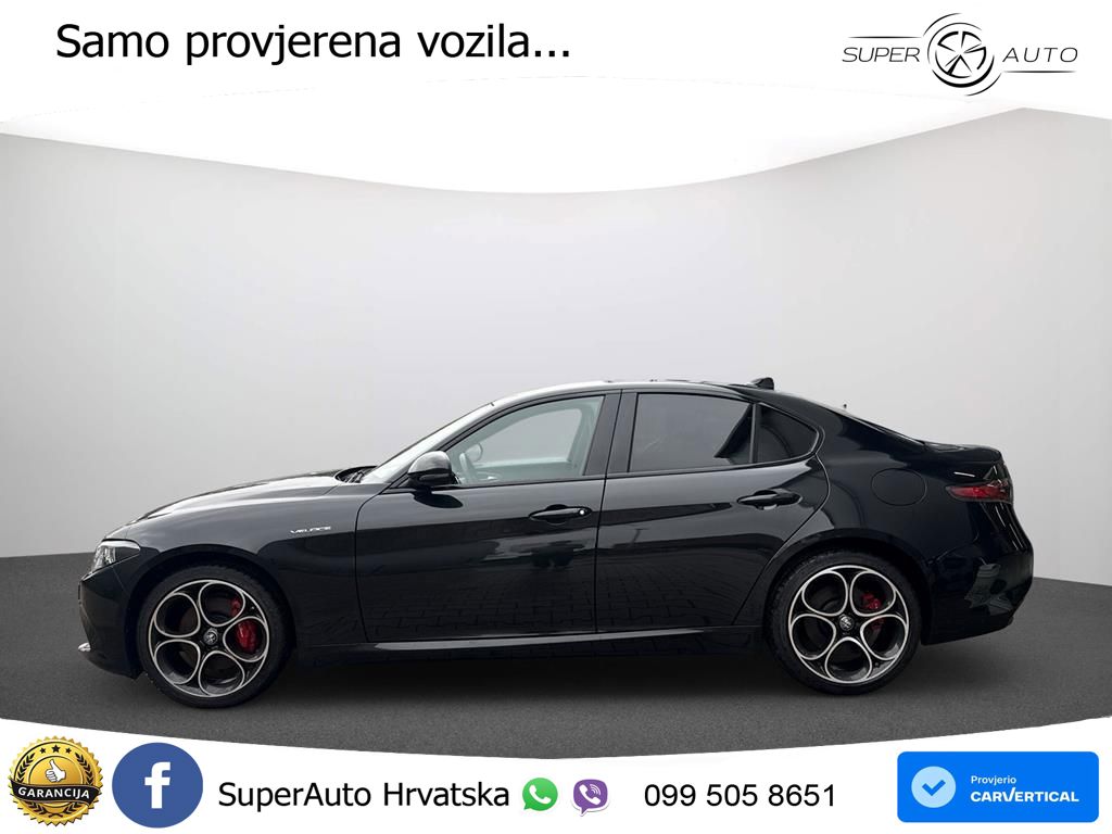Alfa Romeo Giulia 2.0 Turbo (280 KS) Q4 Automatic LED+GR SJED+ACC