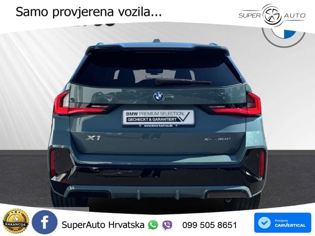 BMW X1 30e (326 KS) xDrive Steptronic LED+GR SJED+ACC