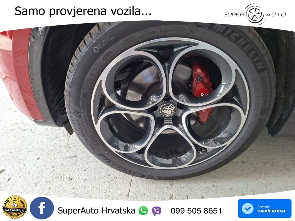 Alfa Romeo Stelvio 2.0 Turbo (280 KS) Q4 Automatic MATRIX+GR SJED+KAM