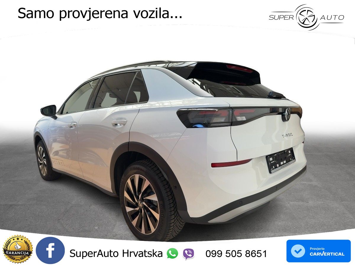Volkswagen T-Roc II 1.5 eTSI (116 KS)  DSG LED+GR SJED+ACC