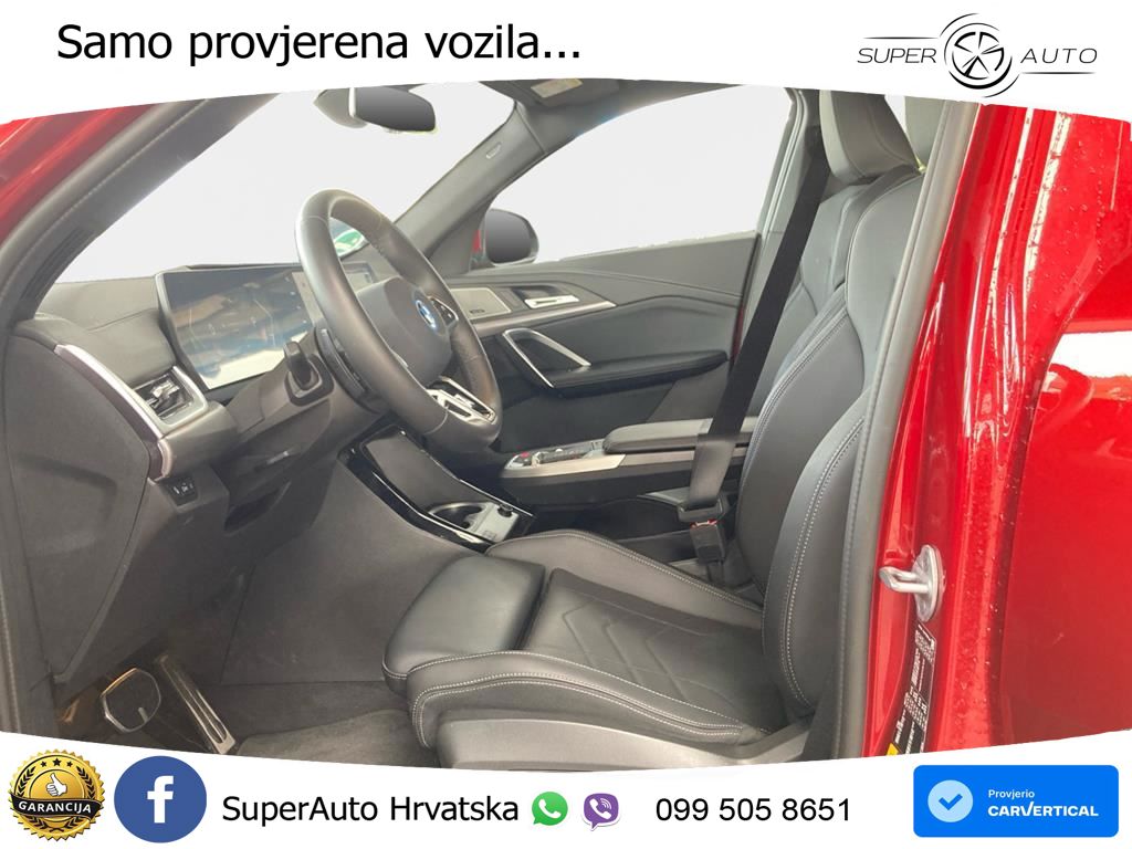 BMW iX2 66.5 kWh (313 KS) xDrive30