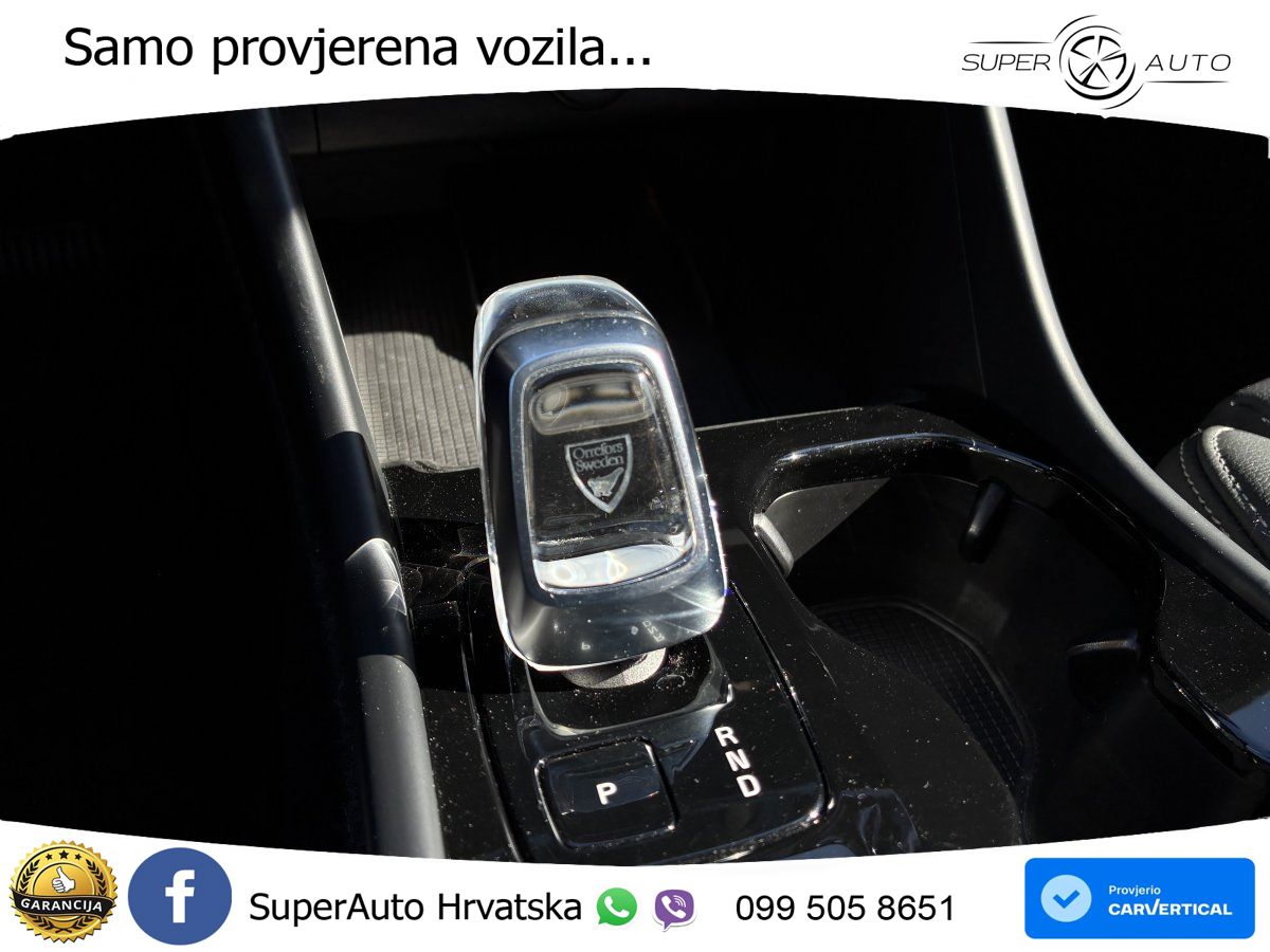 Volvo XC40 2.0 B4 AWD 197 KS Automatic LED+GR SJED+ACC