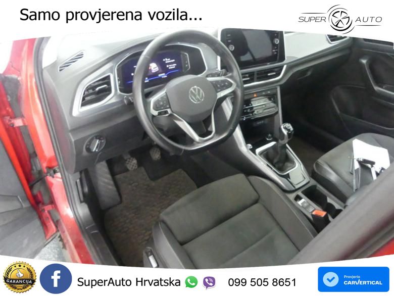 Volkswagen T-Roc 1.5 TSI (150 KS) MATRIX+GR SJED+KAM