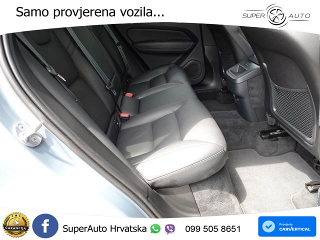 Volvo XC60 B4 Diesel AWD Geartronic LED+GR SJED+ACC