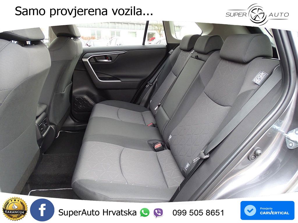 Toyota RAV4 2.5 (222 KS) Hybrid E-Four e-CVT LED+GR SJED+ACC
