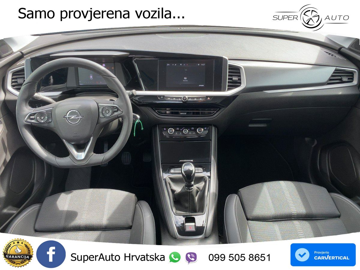 Opel Grandland 1.2i Turbo (130 KS)