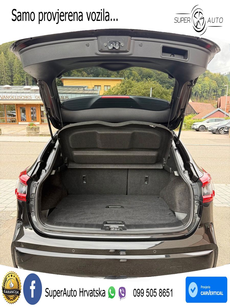 Nissan Qashqai 1.7 dCi (150 KS) 4x4 Xtronic Tekna LED+GR SJED+ACC
