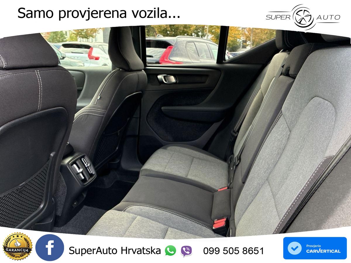 Volvo XC40 2.0 B3 163 KS Automatic ACC+GR SJED+360+PANO