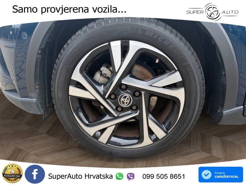 Toyota C-HR 2.0 (184 KS) Hybrid e-CVT Team D